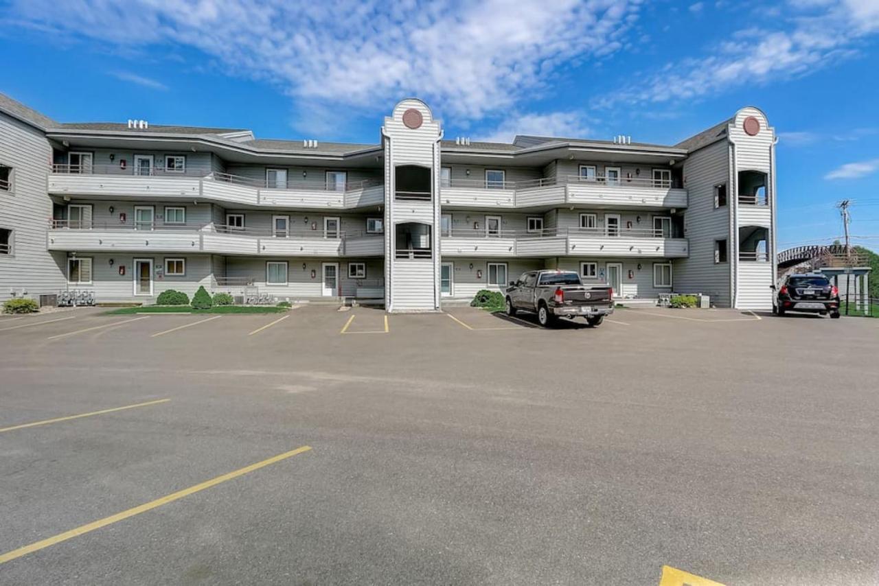 Brown Family Condo For Families Golf Trips And Girls Getaways Wisconsin Dells Eksteriør bilde