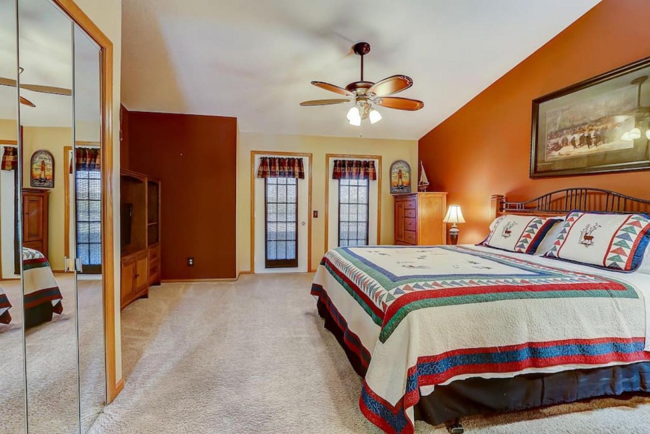 Brown Family Condo For Families Golf Trips And Girls Getaways Wisconsin Dells Eksteriør bilde
