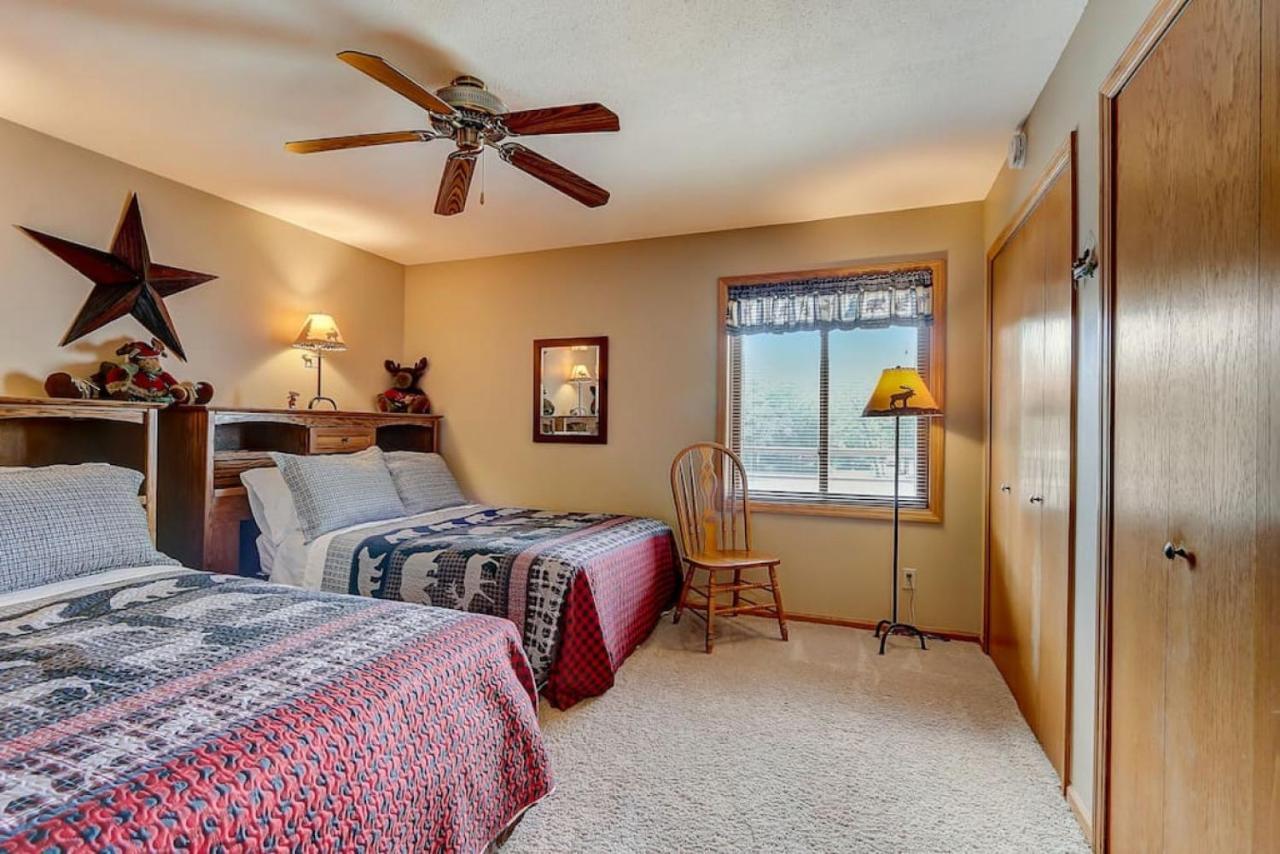 Brown Family Condo For Families Golf Trips And Girls Getaways Wisconsin Dells Eksteriør bilde
