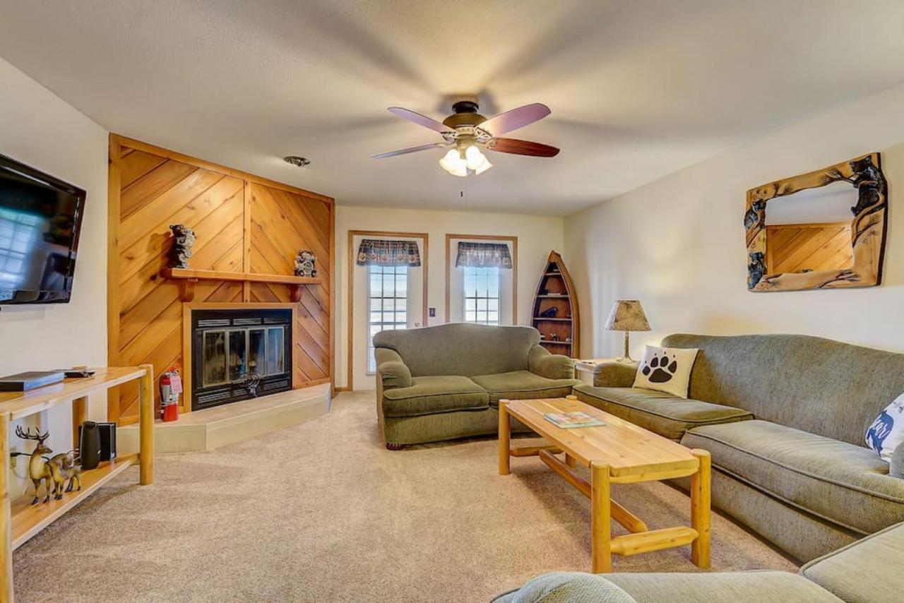 Brown Family Condo For Families Golf Trips And Girls Getaways Wisconsin Dells Eksteriør bilde